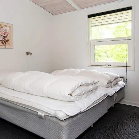 Holiday home 6 Person Holiday In Glesborg Fjellerup Strand